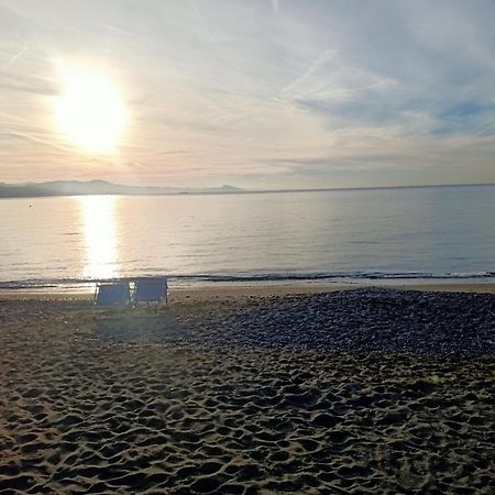 Hotel Serena Arenzano Bagian luar foto