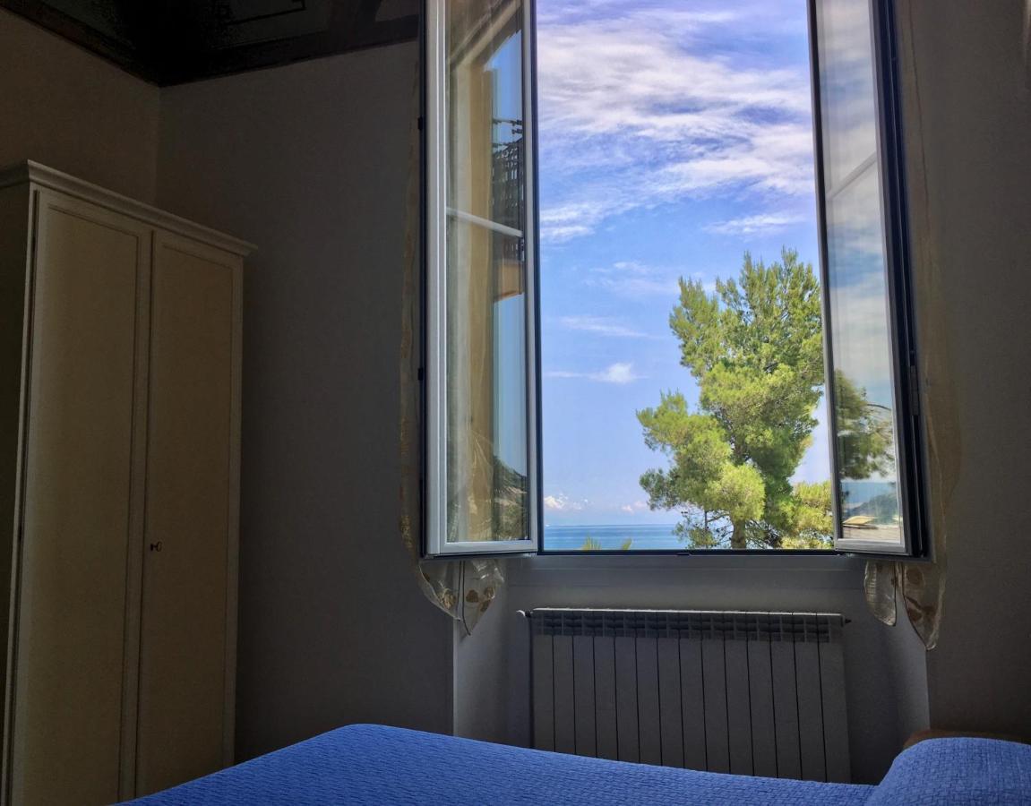 Hotel Serena Arenzano Bagian luar foto