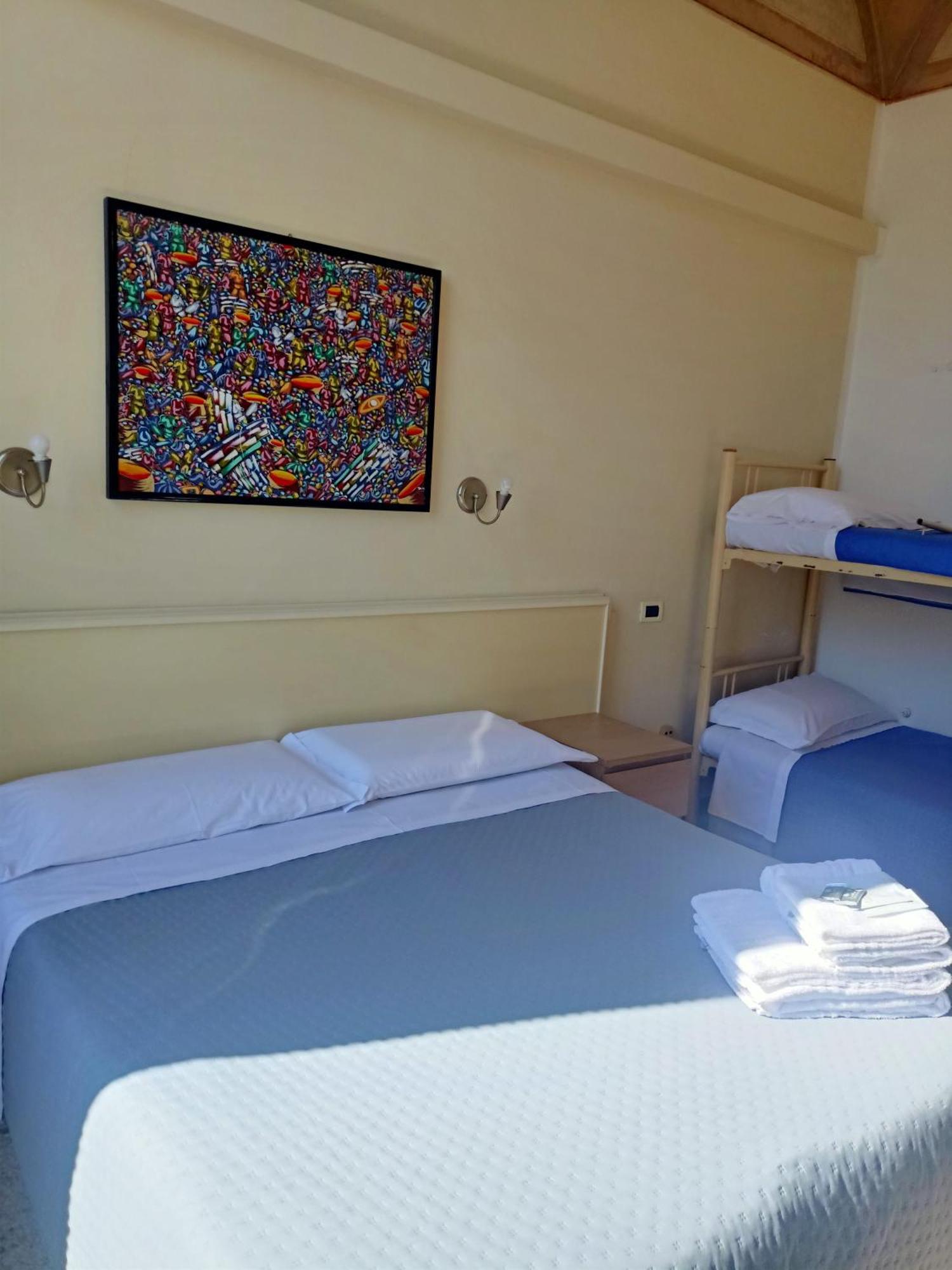 Hotel Serena Arenzano Bagian luar foto