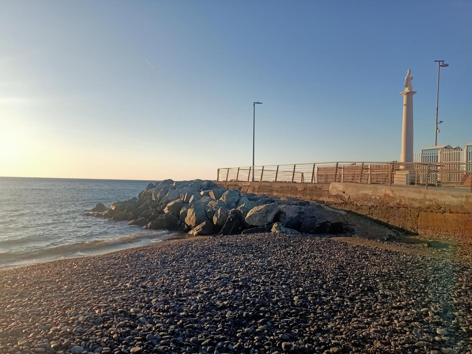 Hotel Serena Arenzano Bagian luar foto