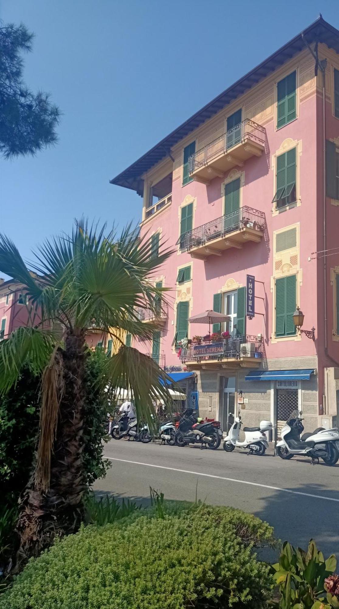 Hotel Serena Arenzano Bagian luar foto